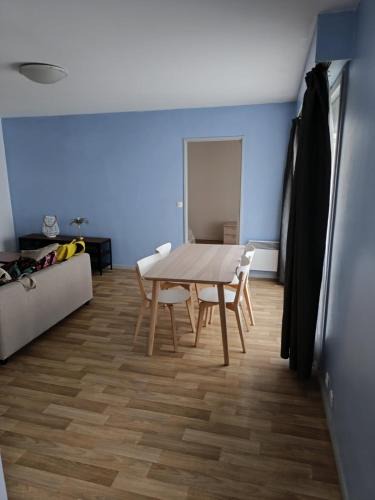 Lille Centre Ville Apartment | Beau T2 hyper centre face à la gare
