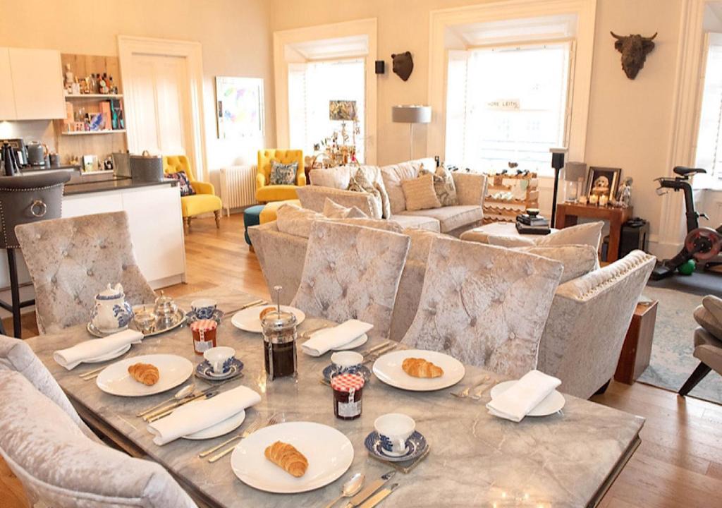 Leith Apartment | Beautiful Edinburgh Apartment