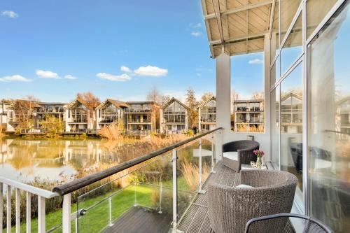 Malmesbury House | Bryony Lake House