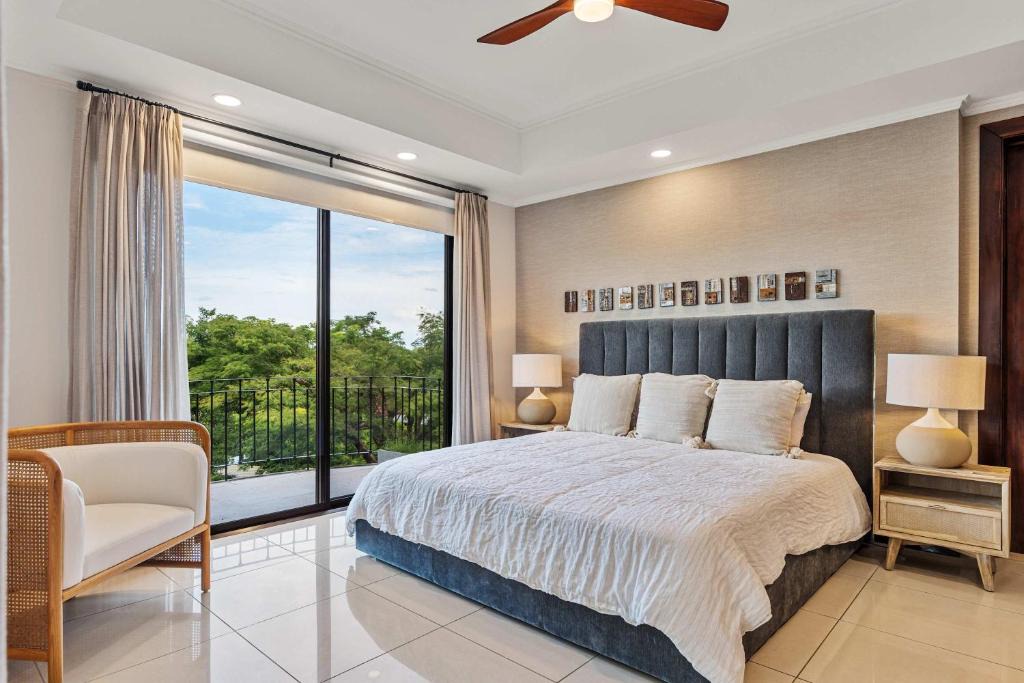 Brasilito House | Golf Course Villa, Beach Club & 11 Restaurants