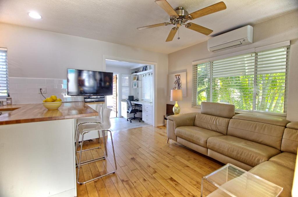 St. Pete Beach Apartment | Gulfside Resort. Unit 1