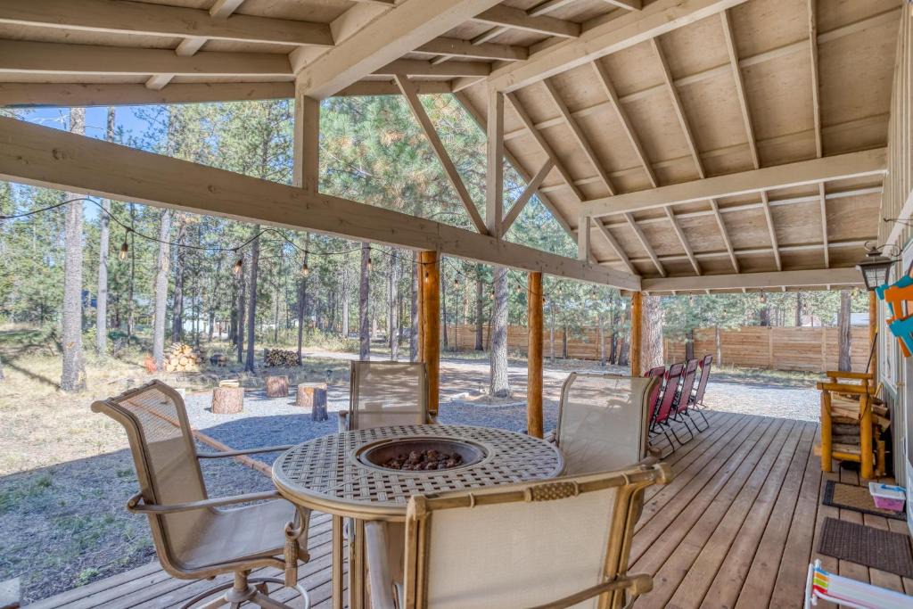 Three Rivers House | Indio Cabin - Meredith Lodging