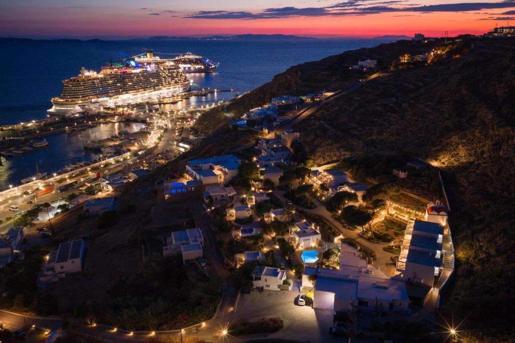 Tourlos Hotel | Rhenia Mykonos Hotel & Bungalows