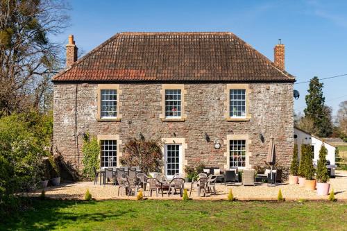 Bitton House | Stunning property sleeping 24 with hot tub & pool