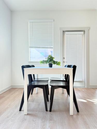 McNeil House | Sunny House