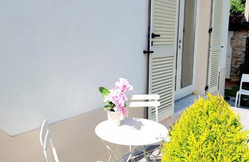 Luni Bed & Breakfast | BEE HOME