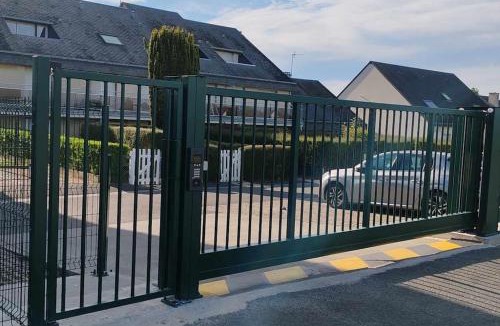 Courseulles-sur-Mer Apartment | Bel appart près du port et de la plage