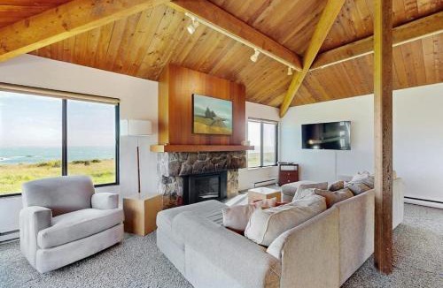 Sea Ranch House | Bovill on Shell Beach