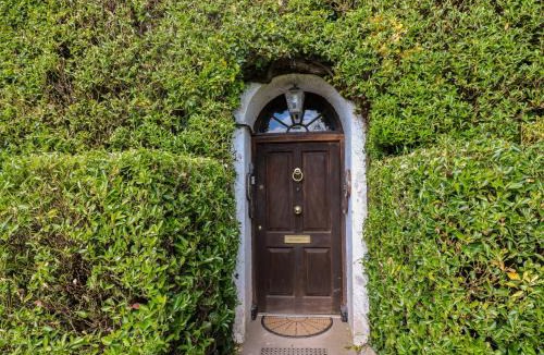 Dungarvan House | Cairbre House