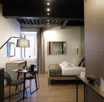 Rione XI Sant'Angelo Apartment | Casa Orchidea