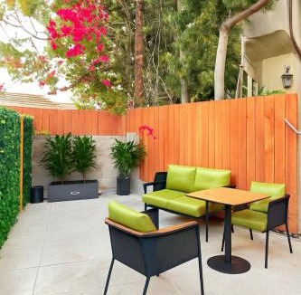 Beverly Hills House | Chic Studio Haven by Century City - FH2 - BV