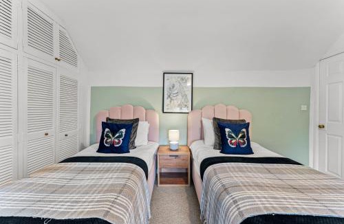 Winster House | Classical Easter Cottage with Breathtaking Views
