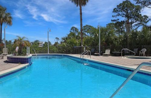 Cape San Blas Apartment | Club at Cape San Blas 1C - Sandpiper by Pristine Properties Vacation Rentals