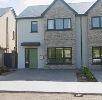 Dunmore East House | Dunmore East Sunrise Meadows Holiday Home by Trident Holiday Homes
