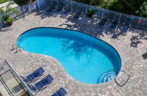 Folly Beach House | Hello Sunshine