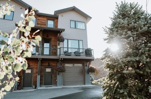 Crested Butte South House | Hot Tub, Views, Walk to Coffee, Luxury Retreat
