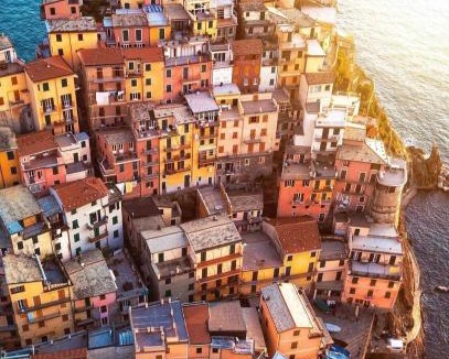 Manarola House | La Piramide