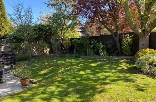 Broadway House | Laburnum Cottage Broadway