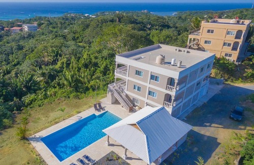Antoneys Cay Apartment | Manta Ray Studio at Sea Scape home