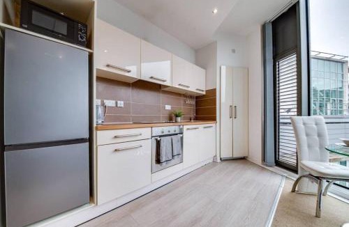 Sheffield City Centre Apartment | Modern City Centre Apartment 2 x Double En-Suite