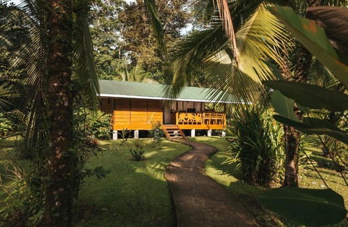Cahuita Cabin | Passion Fruit Lodge