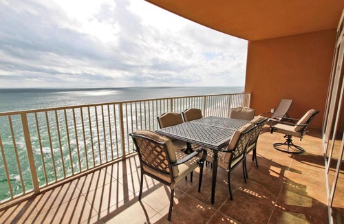 Orange Beach House | Phoenix Orange Beach 2004 by Youngs Suncoast