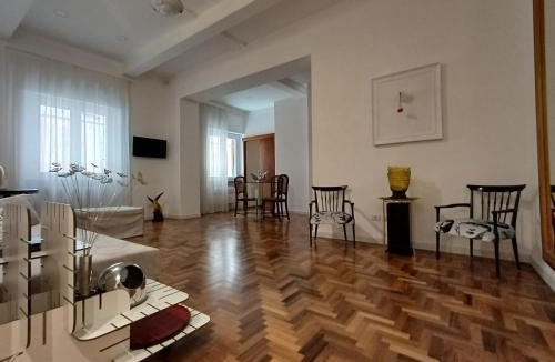 Rione V Ponte Apartment | Piazza Navona Deluxe Apartment - Piano 2 Roma