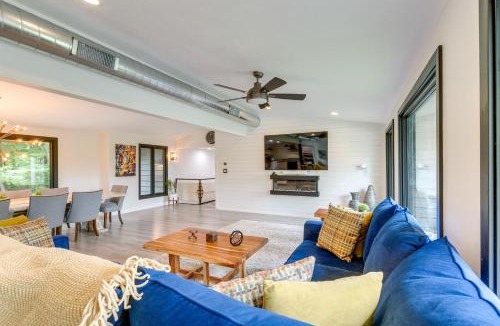 Appleton House | Riverfront Appleton Home with Pool & Boat Dock!