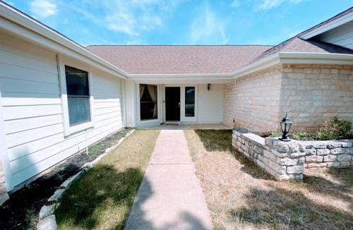 Highland Lake Estates House | Serenity Retreat, Escape the City, Nature, Lake