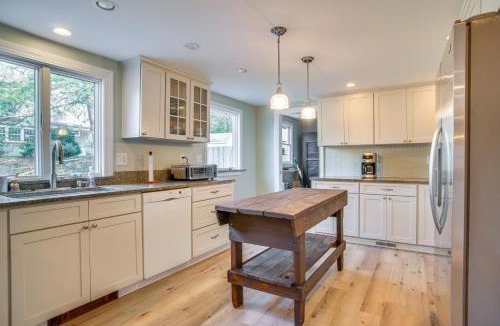Cataumet House | Steps to Beach: Cape Cod Family Retreat w/Patio