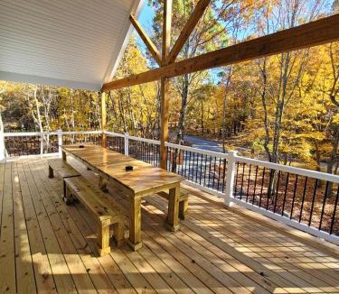 Albrightsville House | Timber Top Terrace - Huge Luxury 6 BR - Sleeps 16 Linens and Towels Included