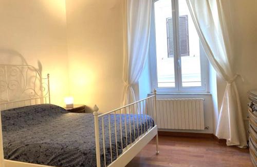 Rione XIV Borgo Apartment | Vatican Vacation Home Interno 2