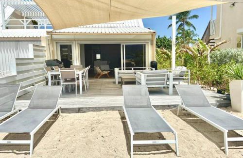Nettle Bay Villa | Villa Paradis Bleu Maison sur la plage, 2 chambres, piscines, tennis