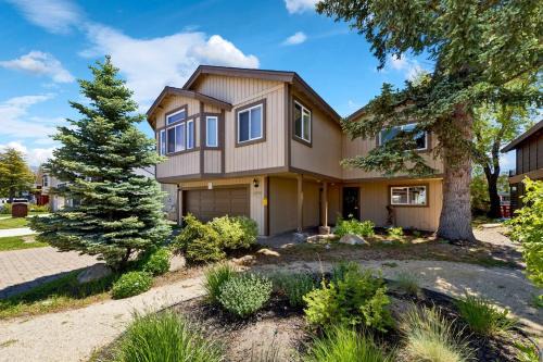 1673 Venice Drive home