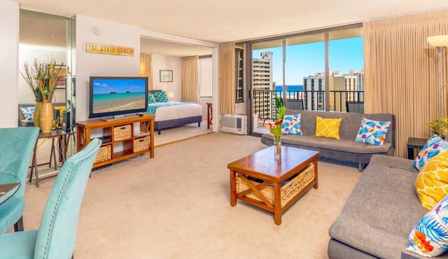 21st Floor with Panoramic Ocean Views | 1 Block to Beach | Free Parking & WIFI