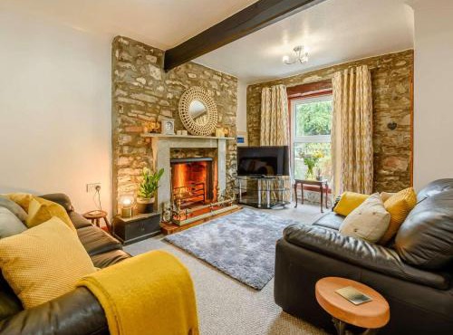 3 Bed in Ferryside oc-88784