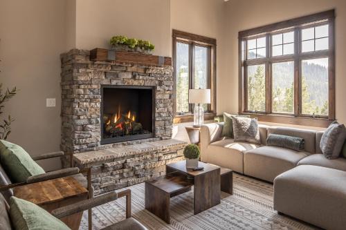 Alpenglow Condo 26A