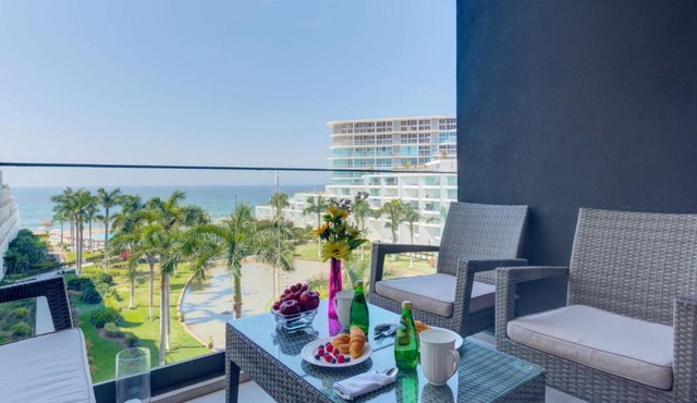 Aria 608 Del Mar