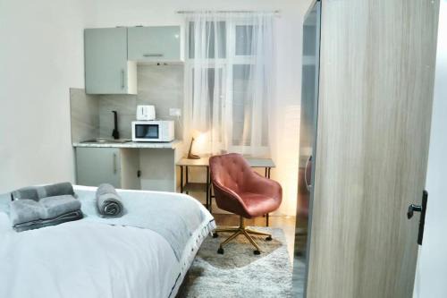 Beautiful NW4 Studio - Professional Market - Own Entry