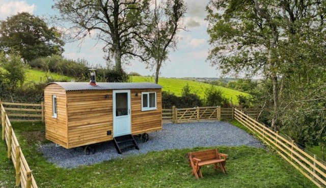 Berllan Y Bugail Shepherds Hut