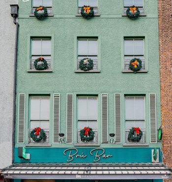 Bru Bar & Hostel