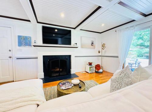 Cape Cod Retreat, Osterville Beach Pass