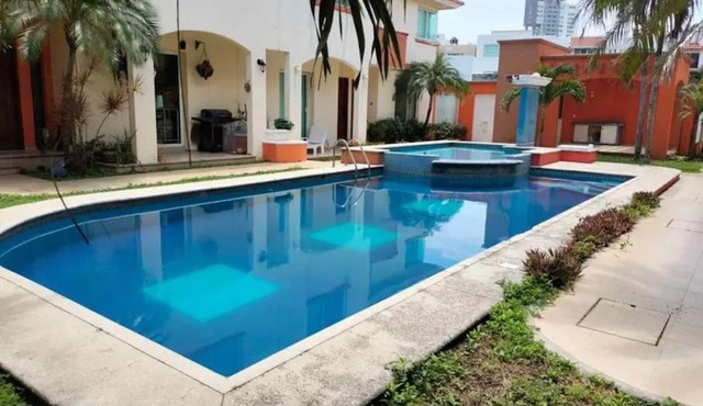 Casa /alberca, chapoteadero, mirador, wifi