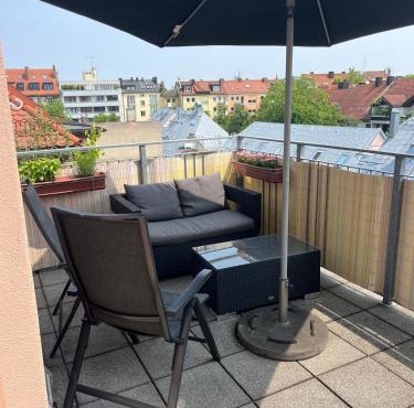 City-Apartment with private Rooftop Terrace