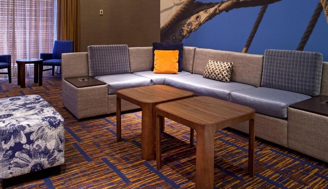 Courtyard by Marriott Baltimore Downtown Inner Harbor