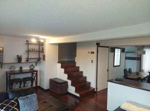 Cozy beautiful 3 bedroom townhome