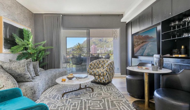 Danbury on Loop - Designer Apartment in Cape Town