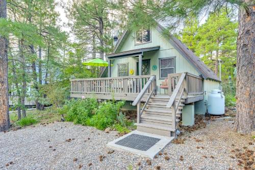 Deck & Grill: A-Frame Cabin in Munds Park!