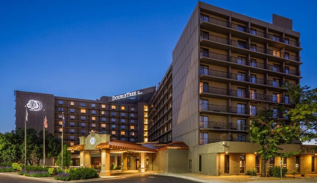DoubleTree by Hilton Hotel Denver