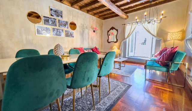 Exclusive 3BR with View over Campo de Fiori IREX Apartment